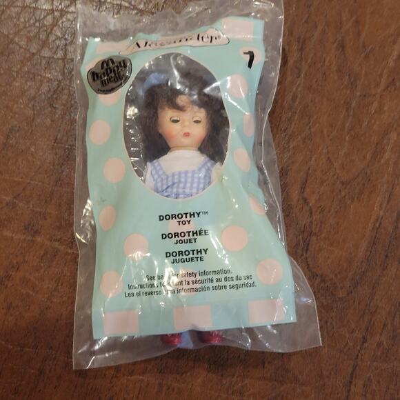 Madame Alexander Dorothy #1 Wizard Of Oz Mcdonalds Happy Meal Toy 2007 New - Picture 1 of 5